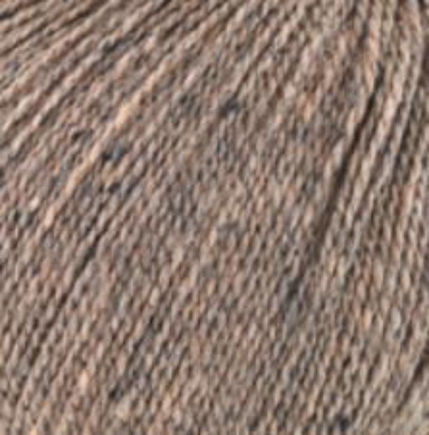 QUEENSLAND COLLECTION KATHMANDU FINGERING 3