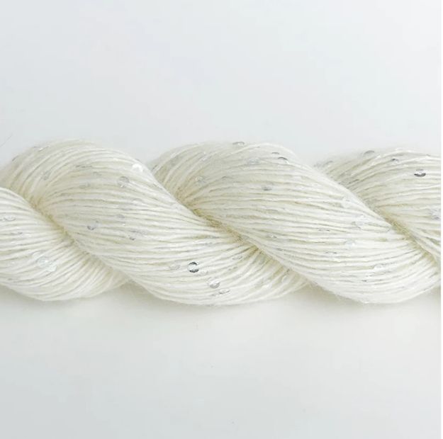 LOTUS YARNS BORDEAUX snow star 1