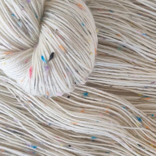 LOTUS YARNS MERINO NEP undyed